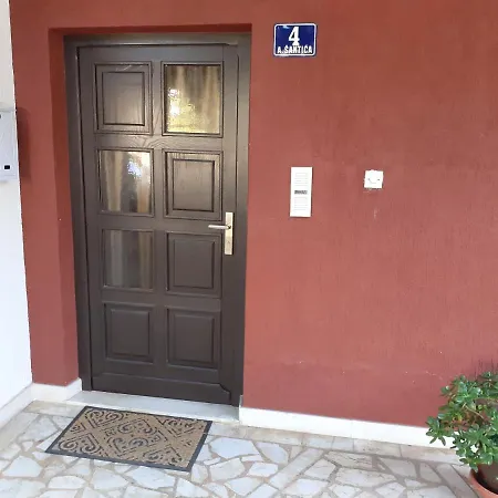 App Milka Apartman *